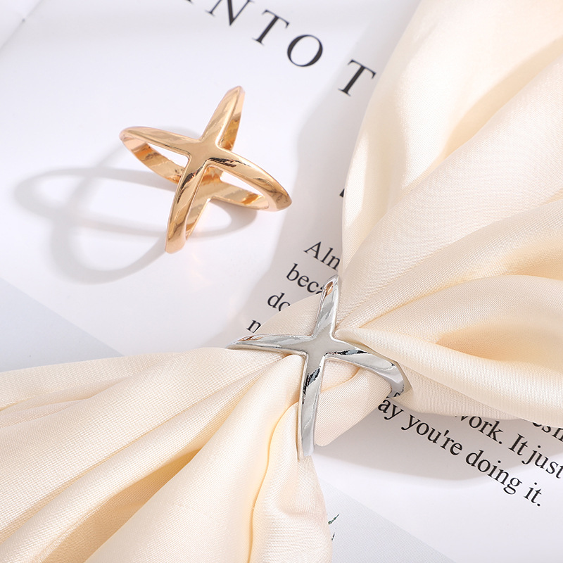 X-Shaped Scarf Clips - Elegant - Candle X 评论和价格